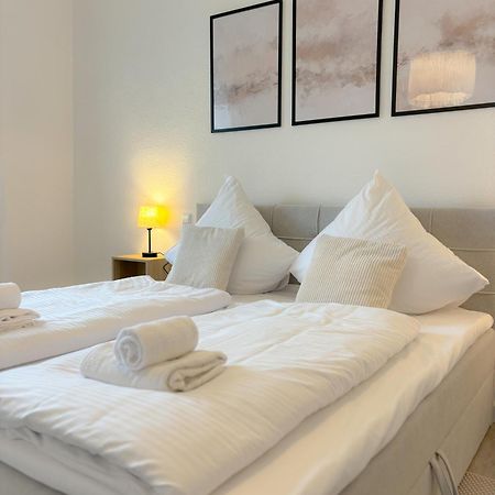 Helles City Apartment Fuer Familien & Gruppen Neu-Ulm Luaran gambar